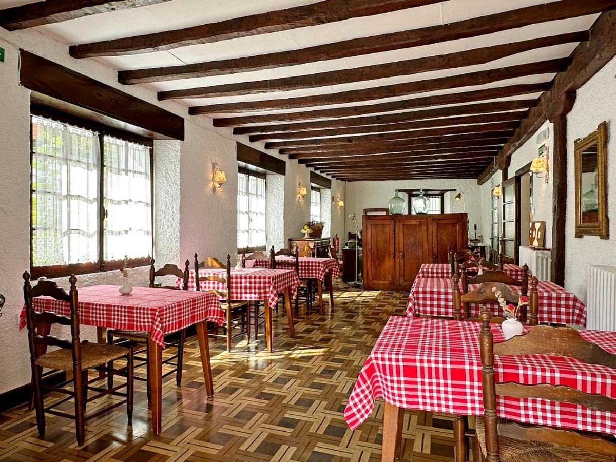 Etxeale Hotel Valcarlos Ngoại thất bức ảnh